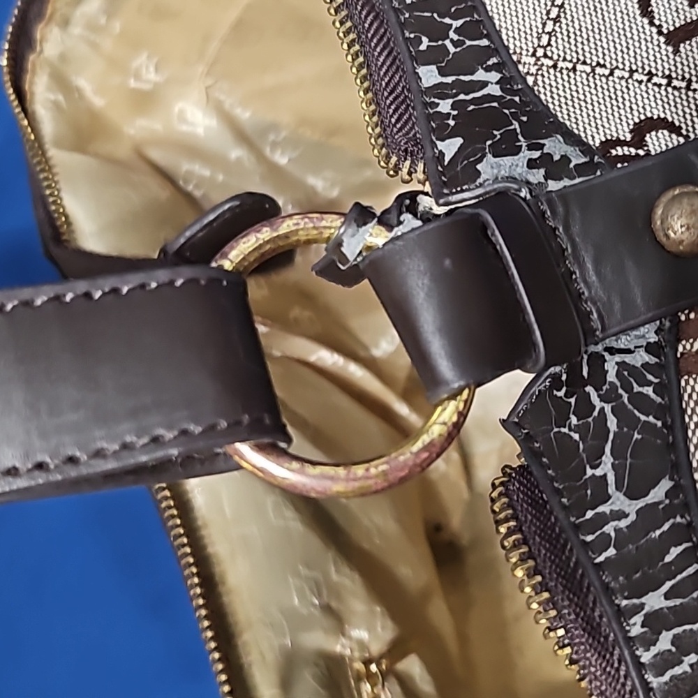 Purse - Picture 8 of 9
